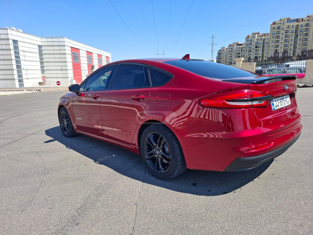 Ford Fusion - фото 5