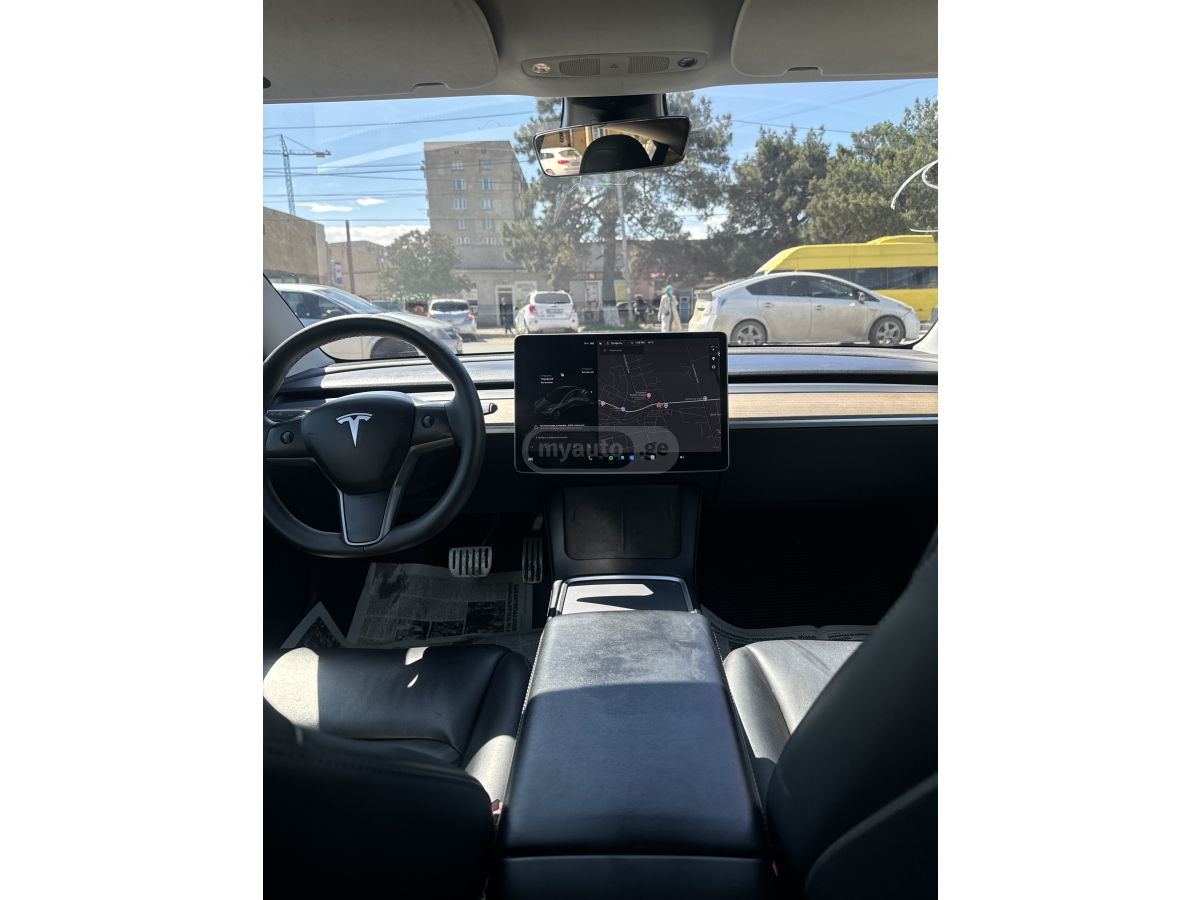 Tesla Model 3 - фото 6