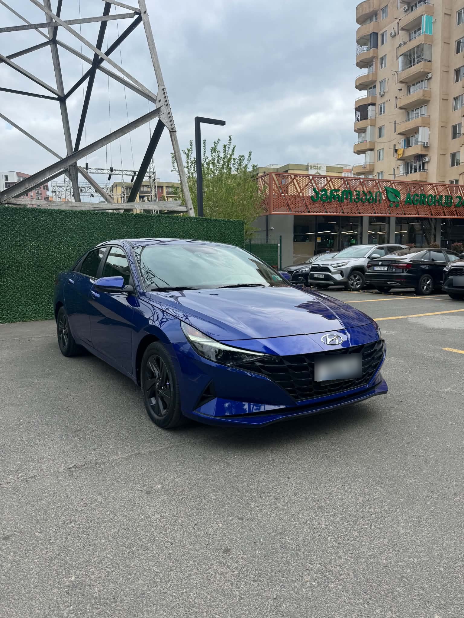 Hyundai Elantra - фото 4