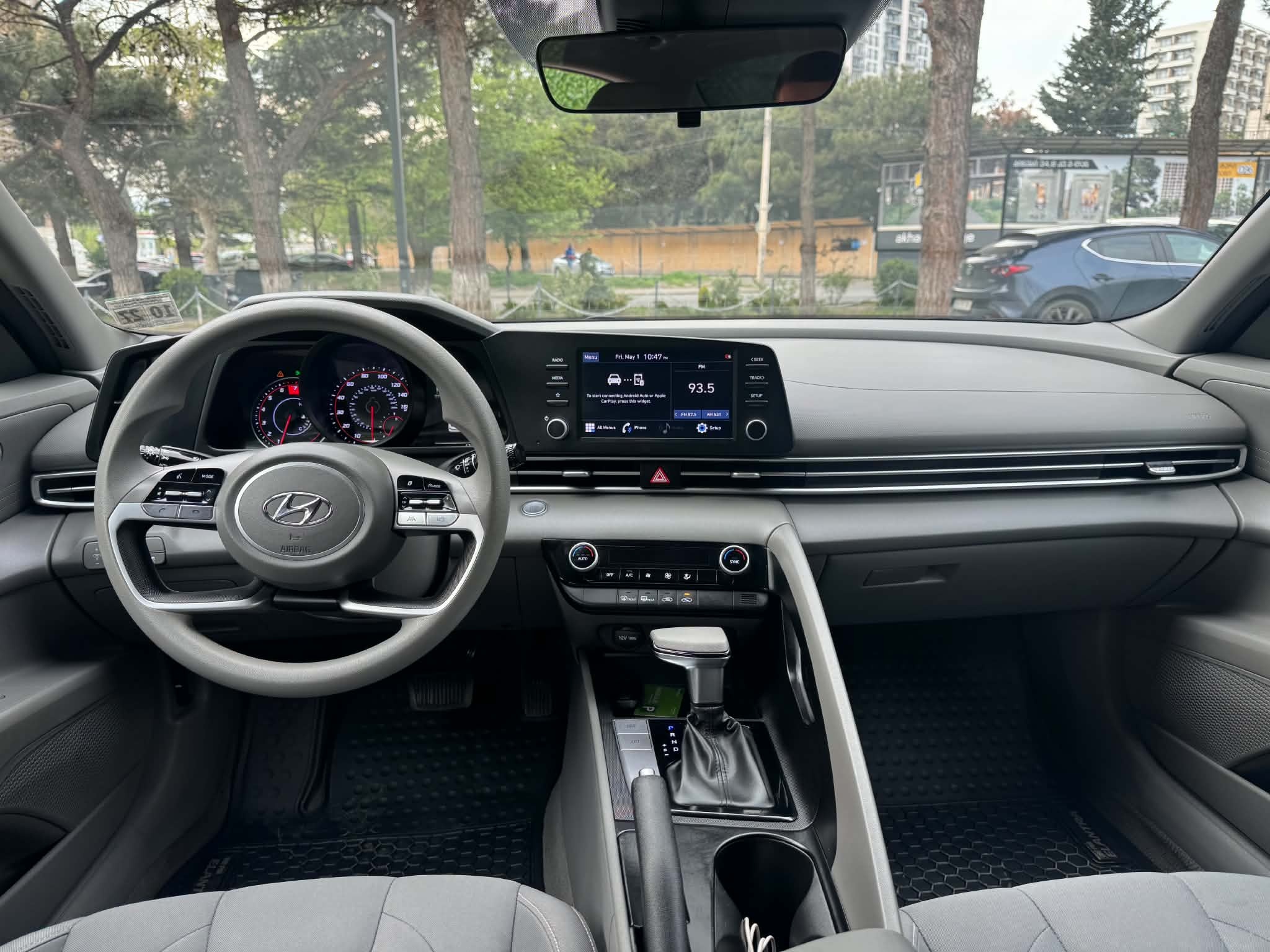 Hyundai Elantra - фото 8
