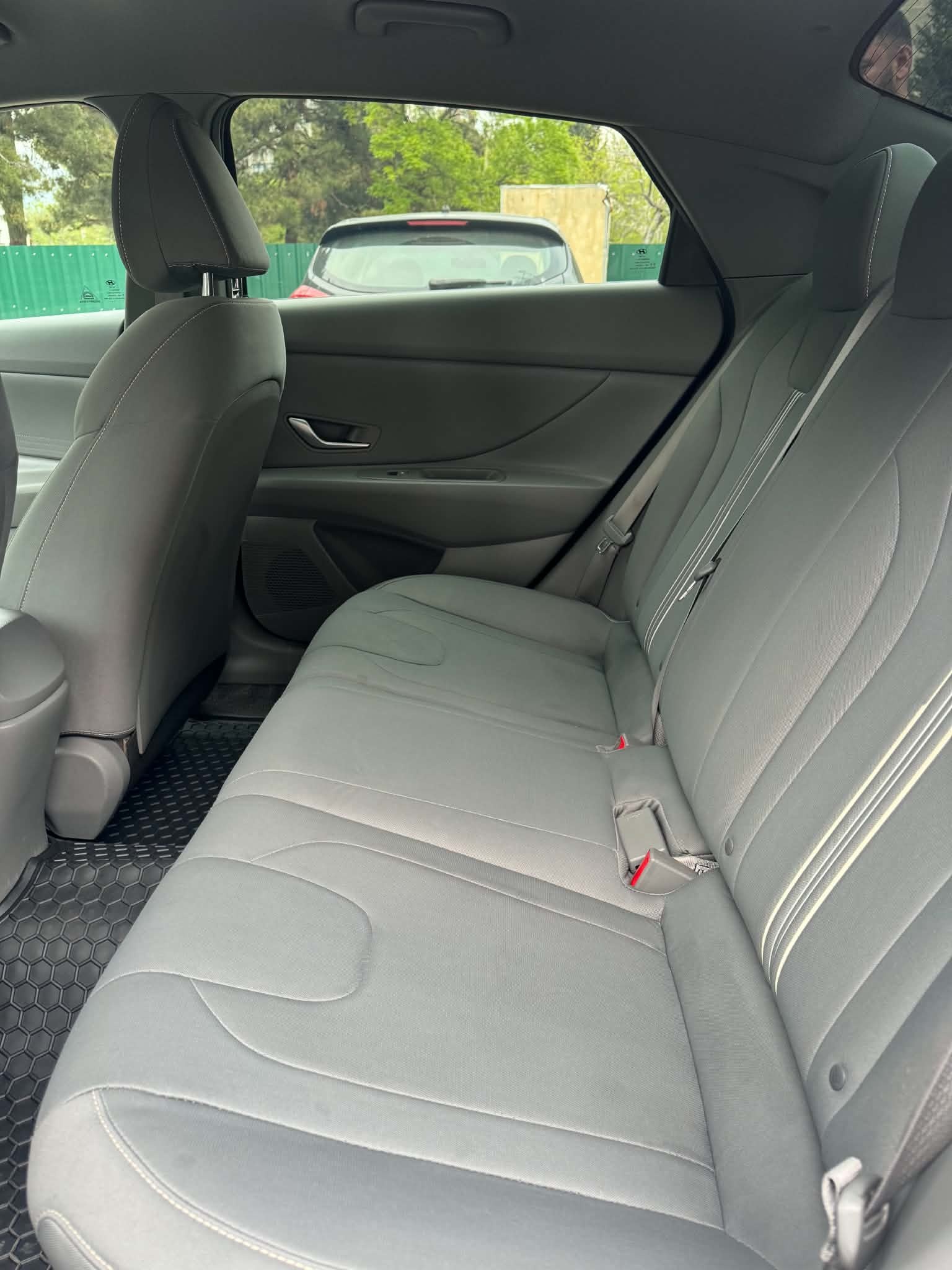 Hyundai Elantra - фото 9