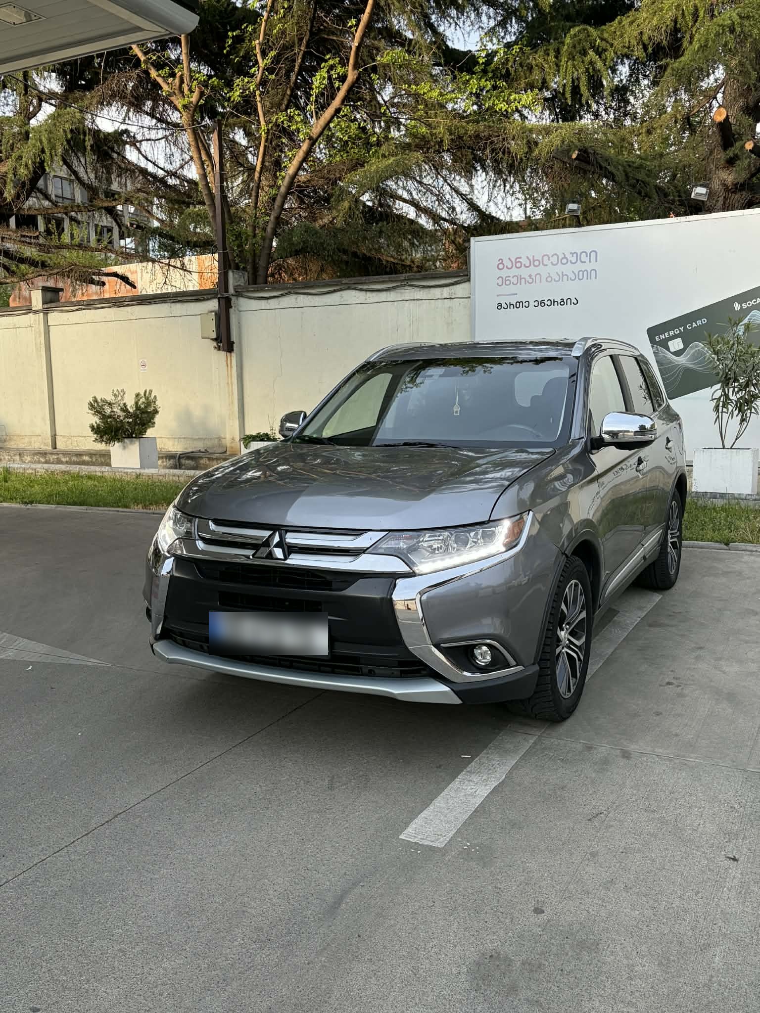Mitsubishi Outlander - фото 2