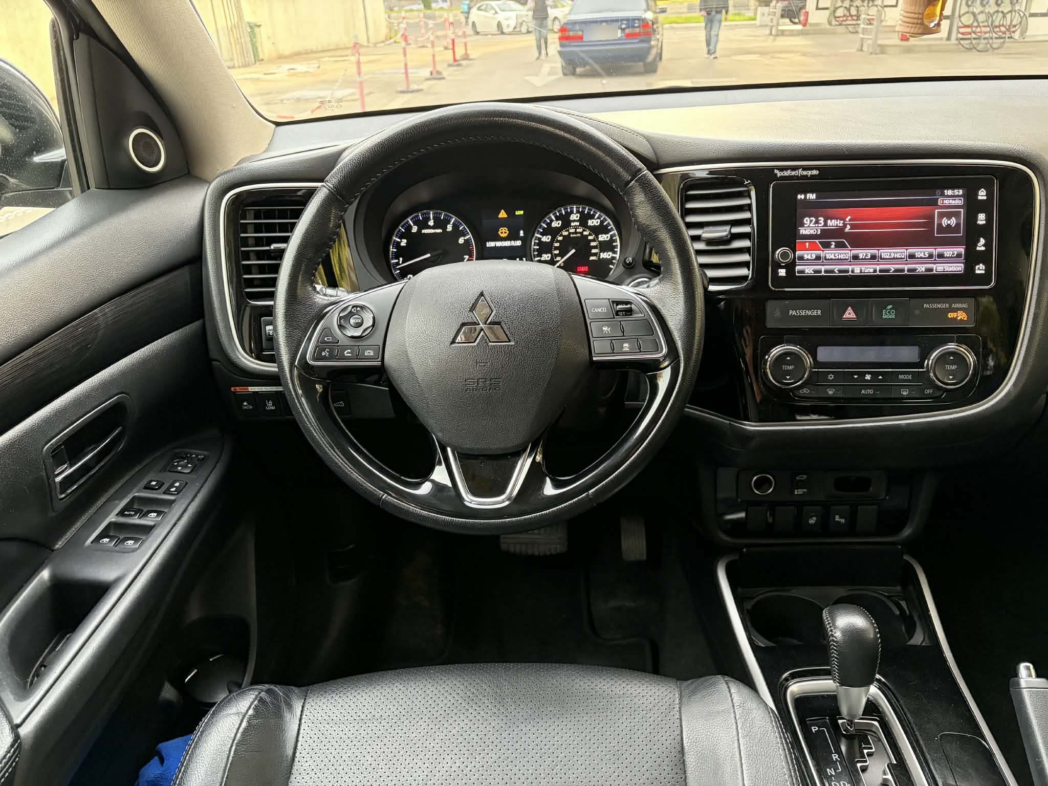 Mitsubishi Outlander - фото 8