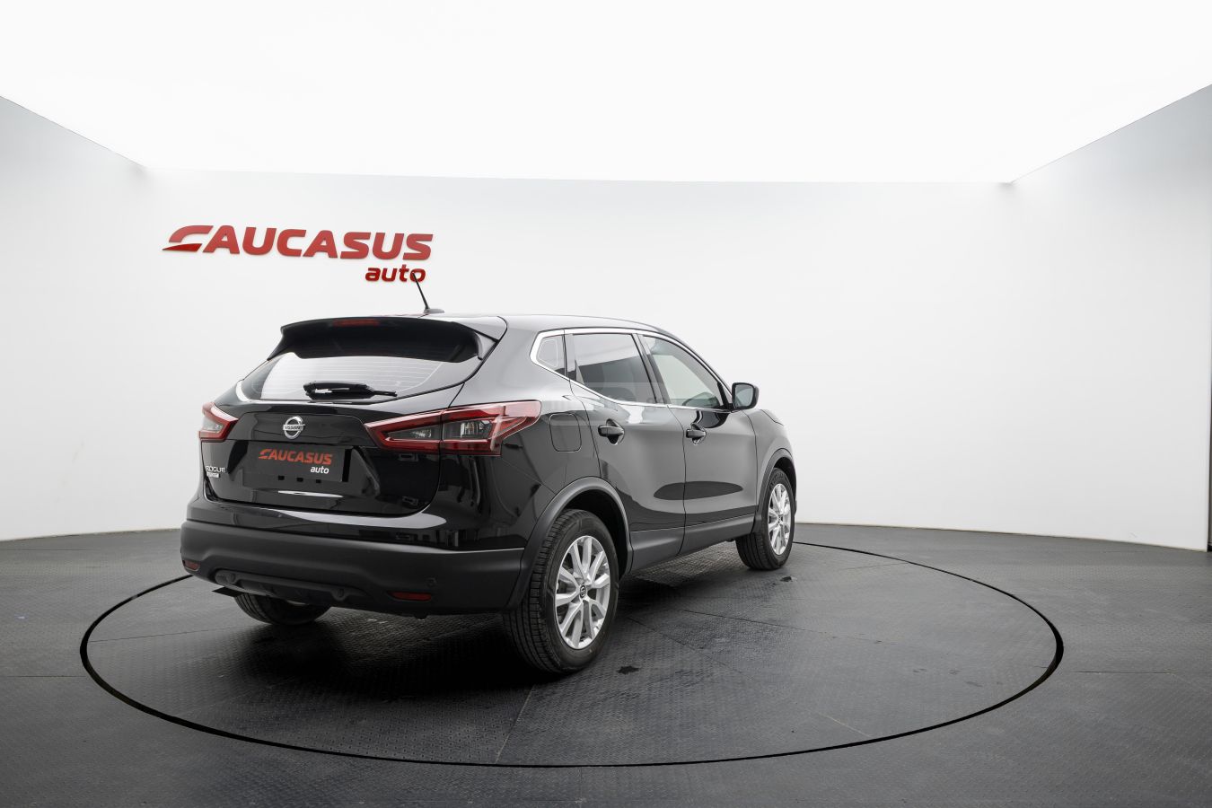 Nissan Rogue - фото 4