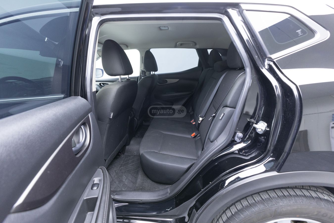 Nissan Rogue - фото 7