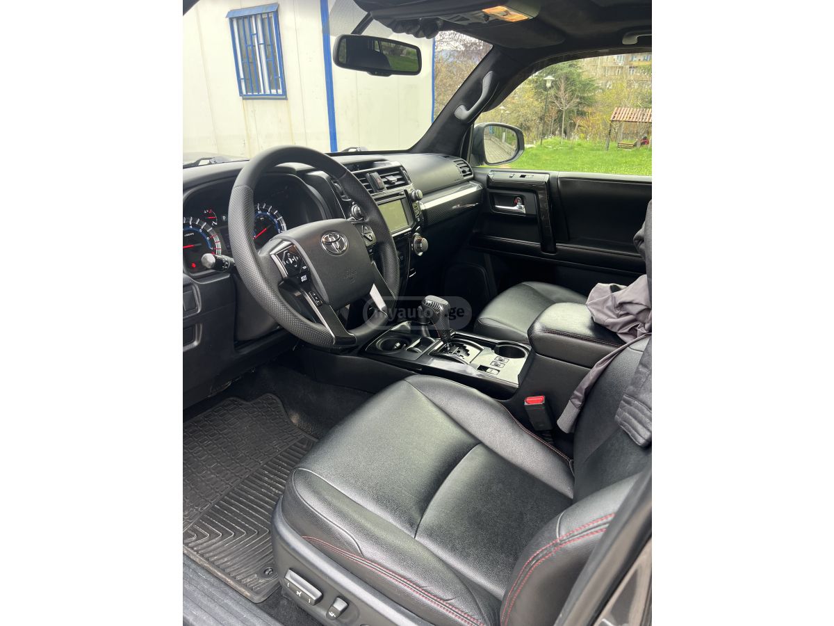 Toyota 4 Runner - фото 2