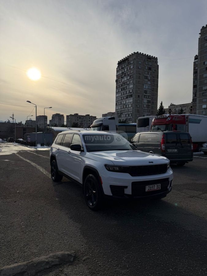 Jeep Grand Cherokee - фото 4