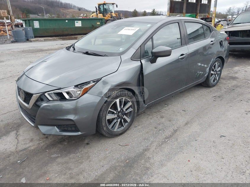 Nissan Versa - фото 6