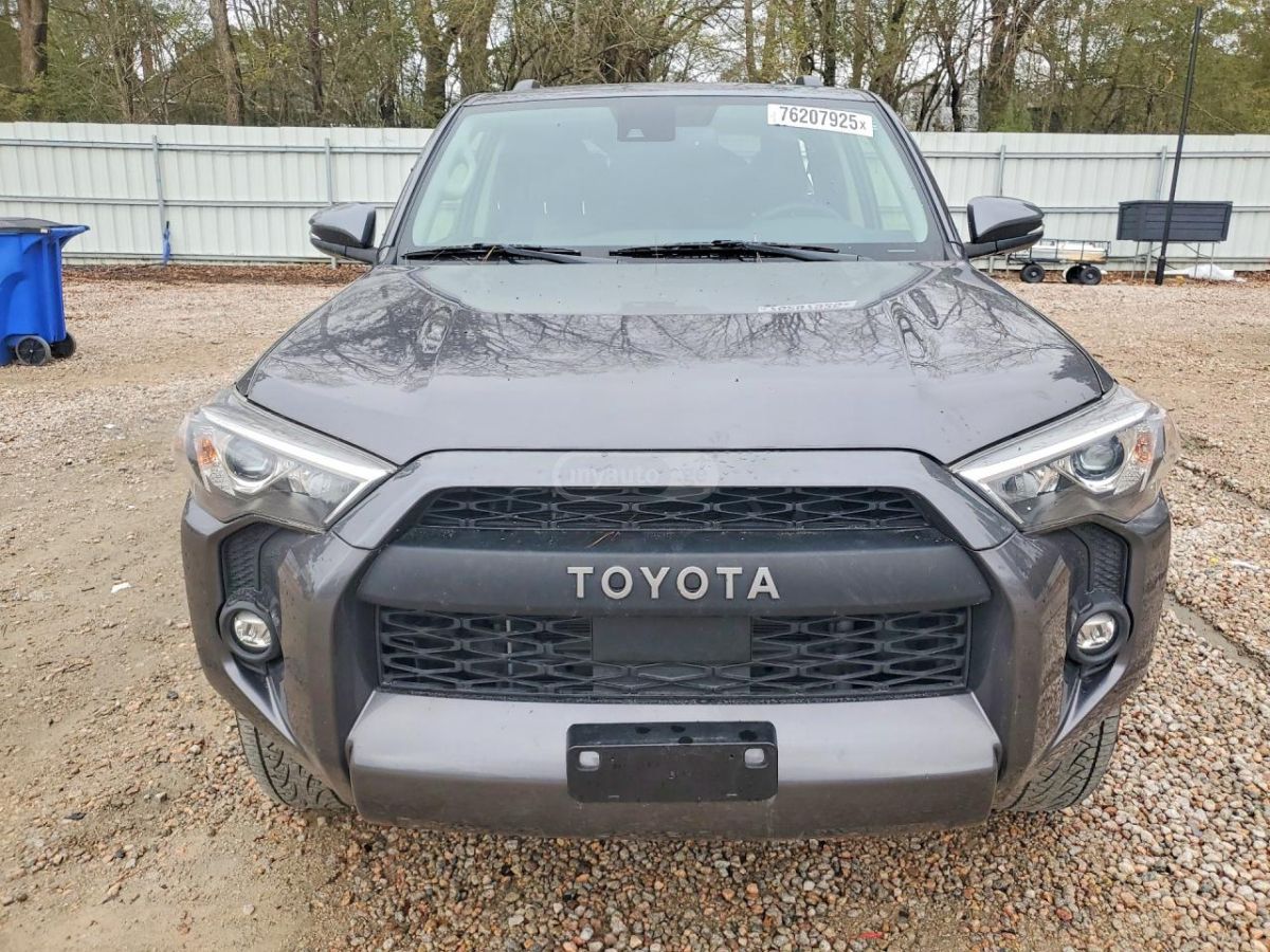 Toyota 4 Runner - фото 5