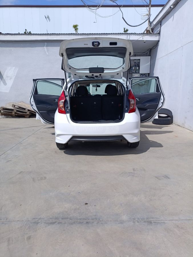 Nissan Versa - фото 2