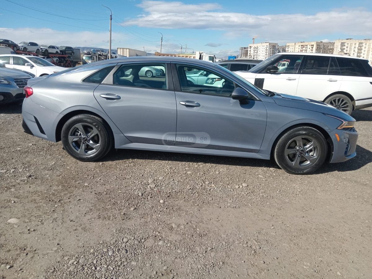 Kia K5 - фото 7
