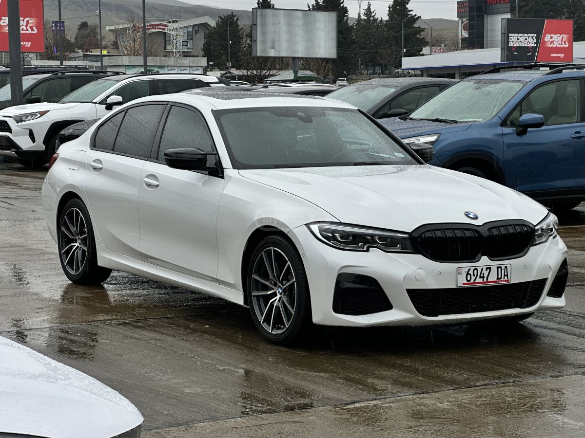 BMW  — миниатюра 3