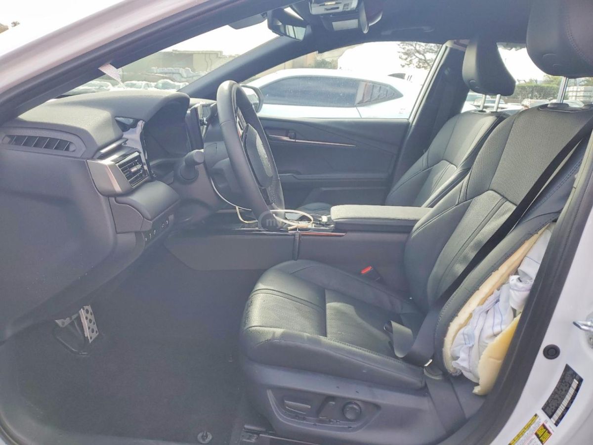 Toyota Camry - фото 7