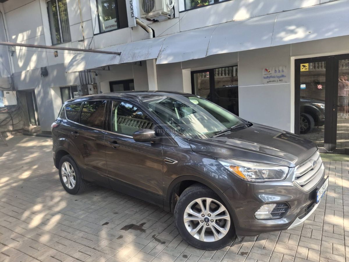 Ford Escape - фото 13