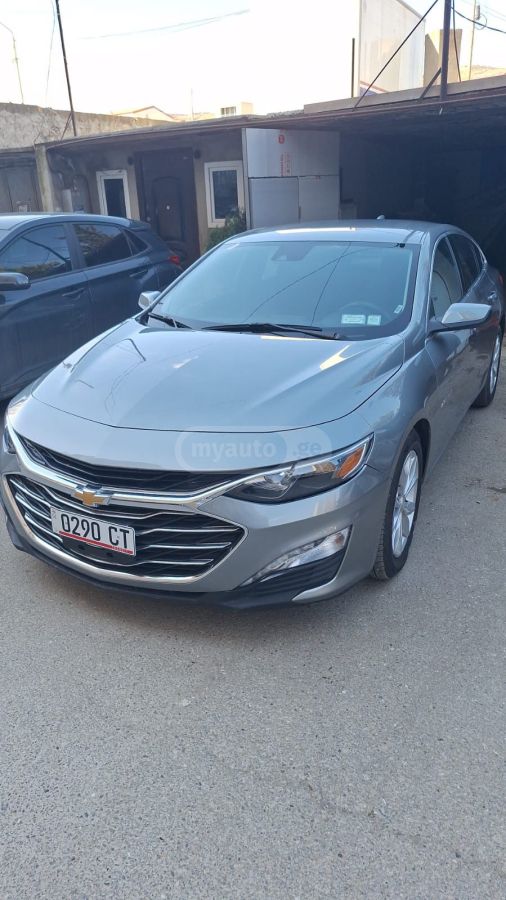Chevrolet Malibu - фото 1