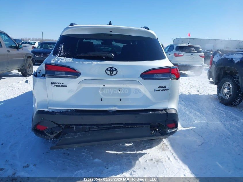 Toyota Corolla cross - фото 8