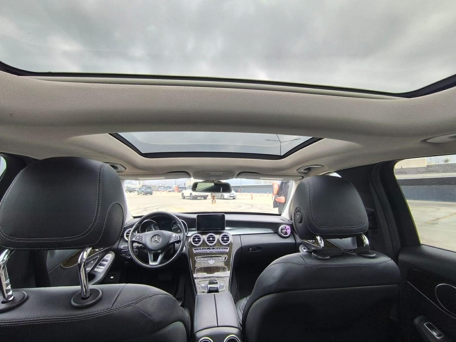 Mercedes-Benz C 300 - фото 10