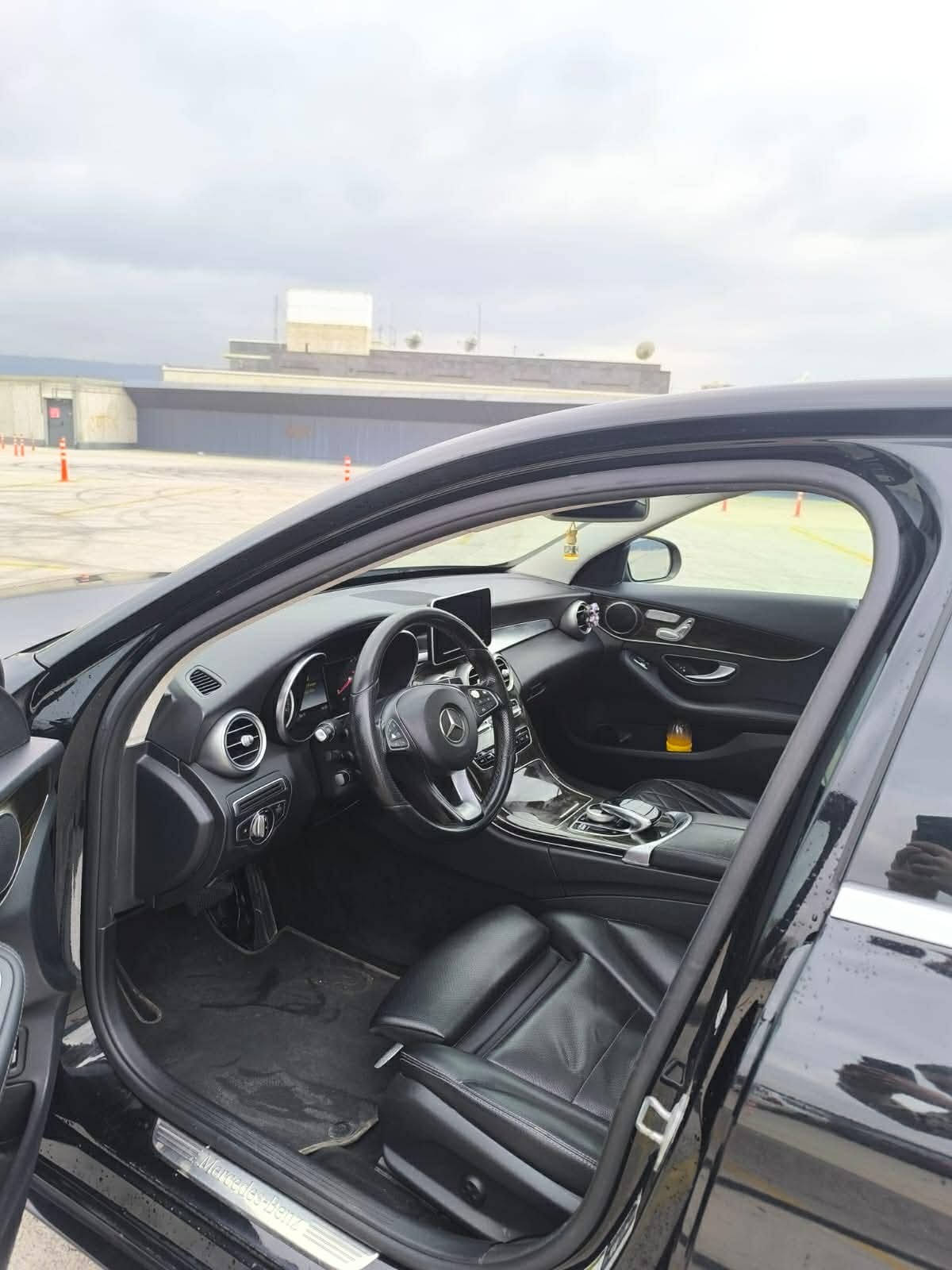 Mercedes-Benz C 300 - фото 4