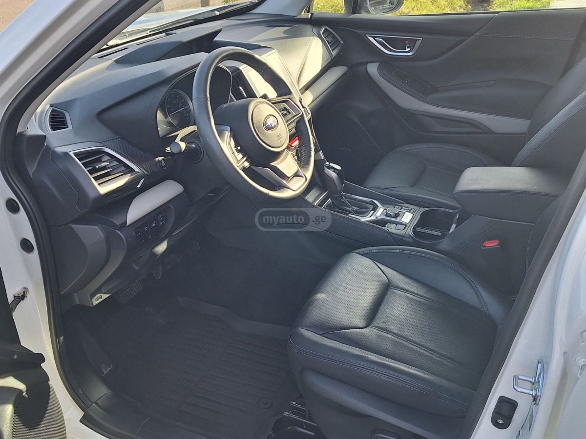 Subaru Limited 4dr All-Wheel Drive CV — миниатюра 7