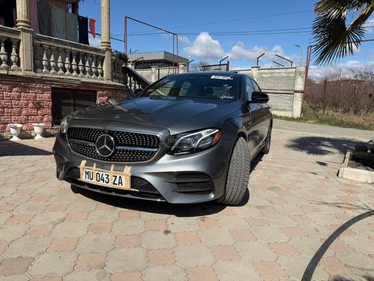Mercedes-Benz E43 AMG - фото 2