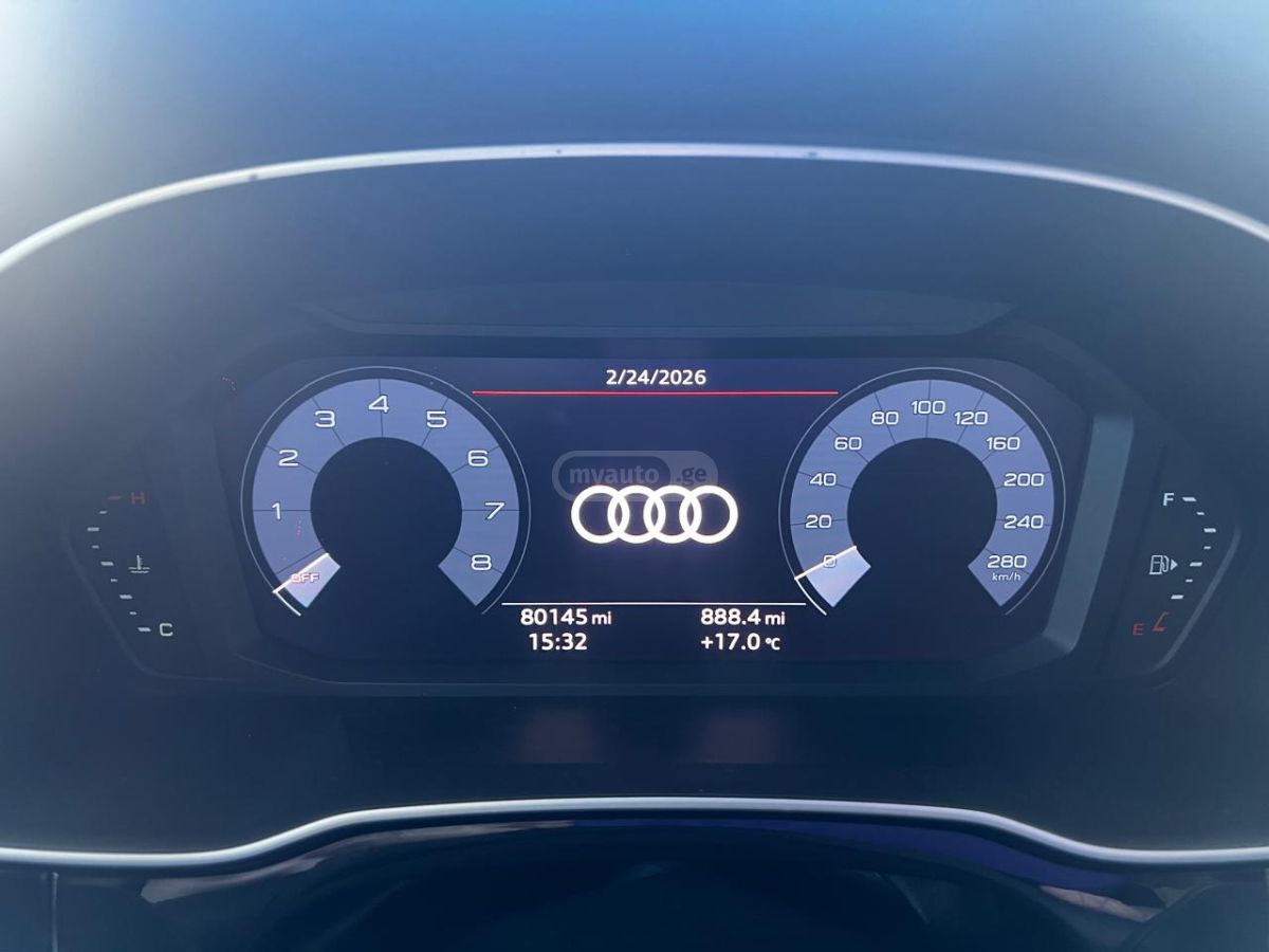 Audi Q3 - фото 2