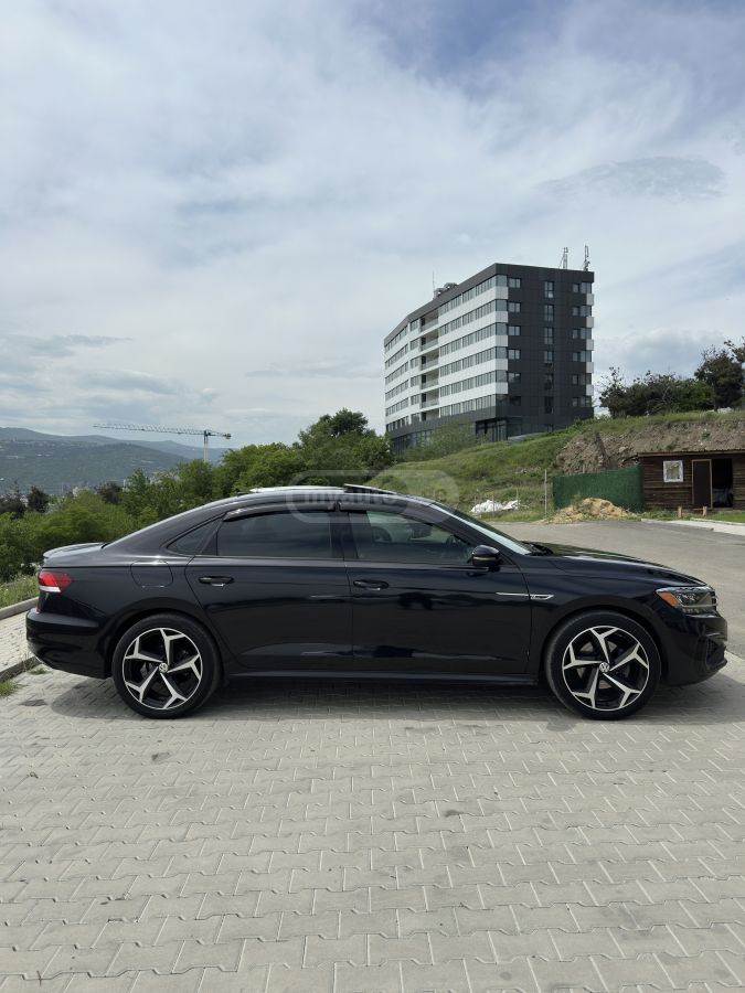 Volkswagen Passat - фото 6