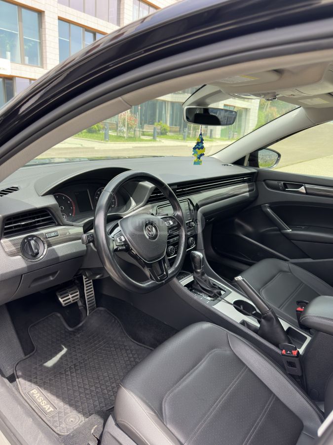 Volkswagen Passat - фото 8