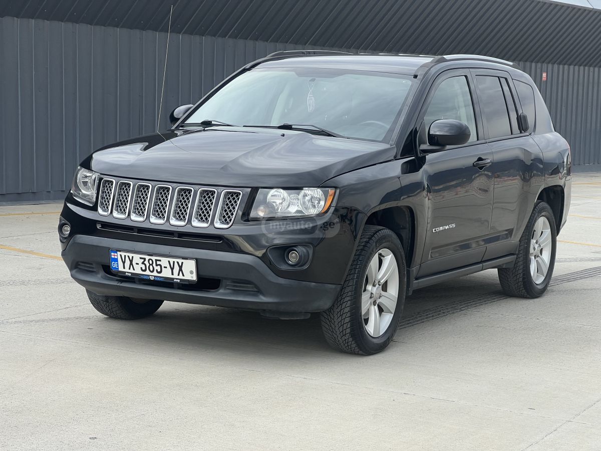 Jeep Compass - фото 1
