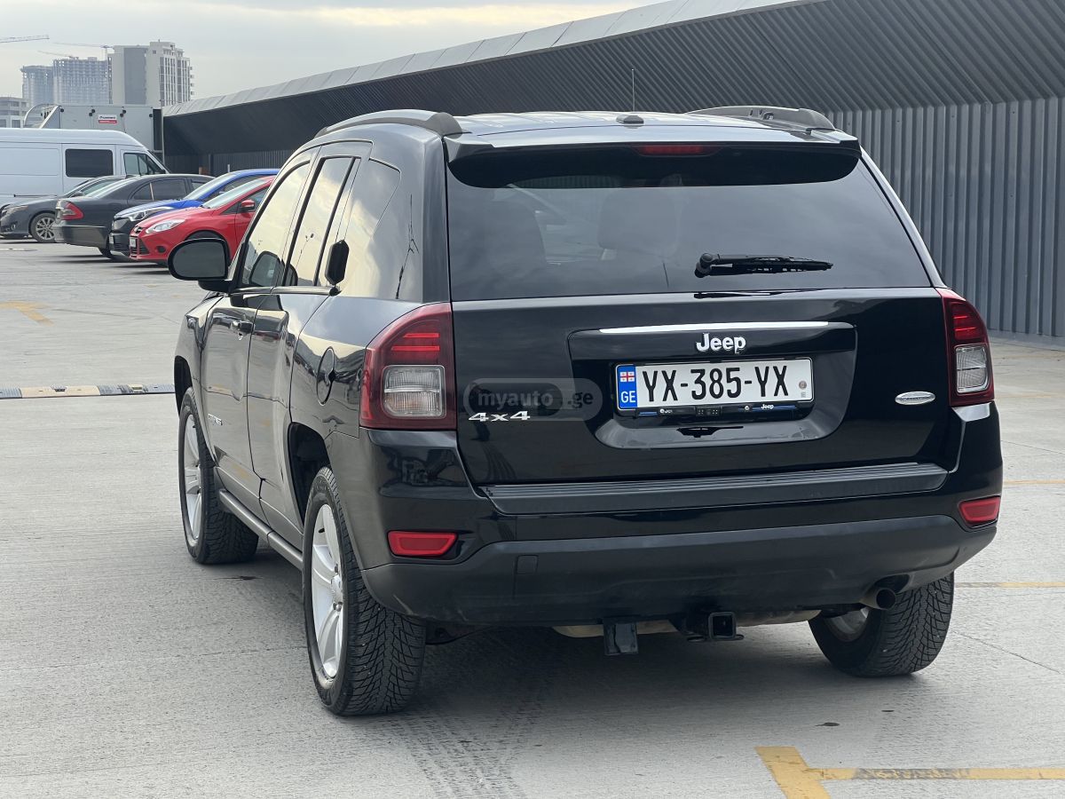 Jeep Compass - фото 7