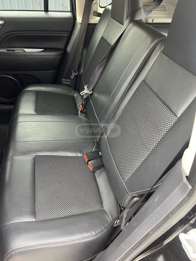 Jeep Compass - фото 8