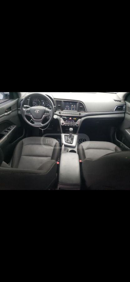 Hyundai Elantra - фото 11