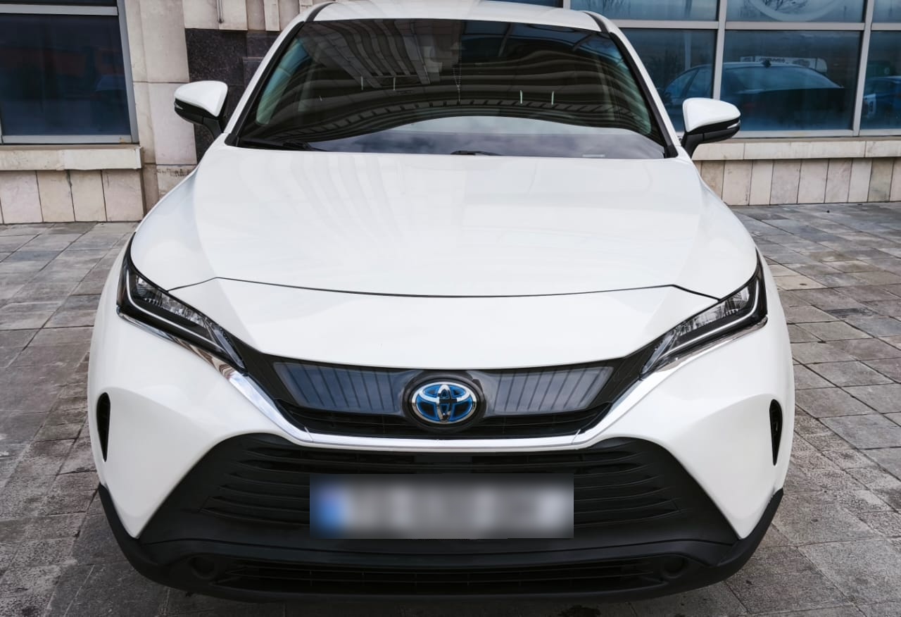 Toyota LE 4dr All-Wheel Drive CVT — миниатюра 3