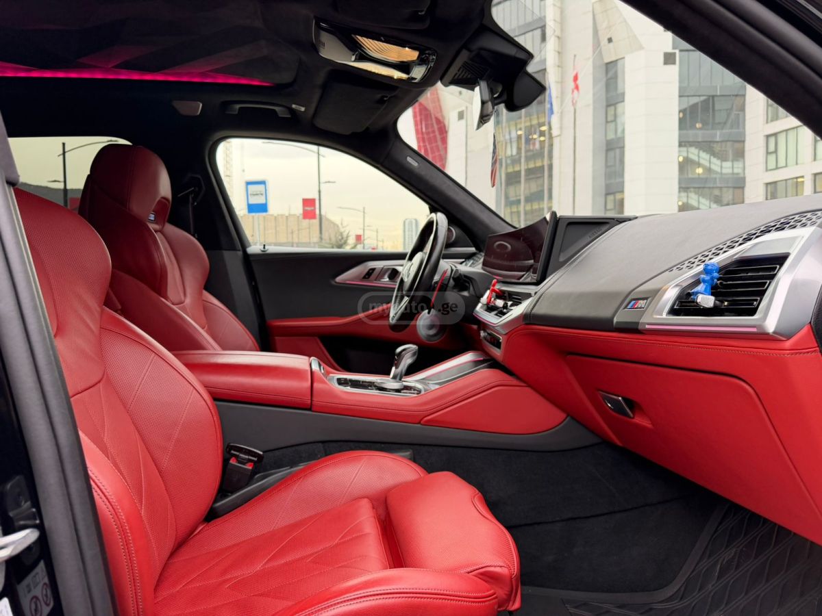 BMW XM Base 4dr All-Wheel Drive Sport 2023 — миниатюра 8