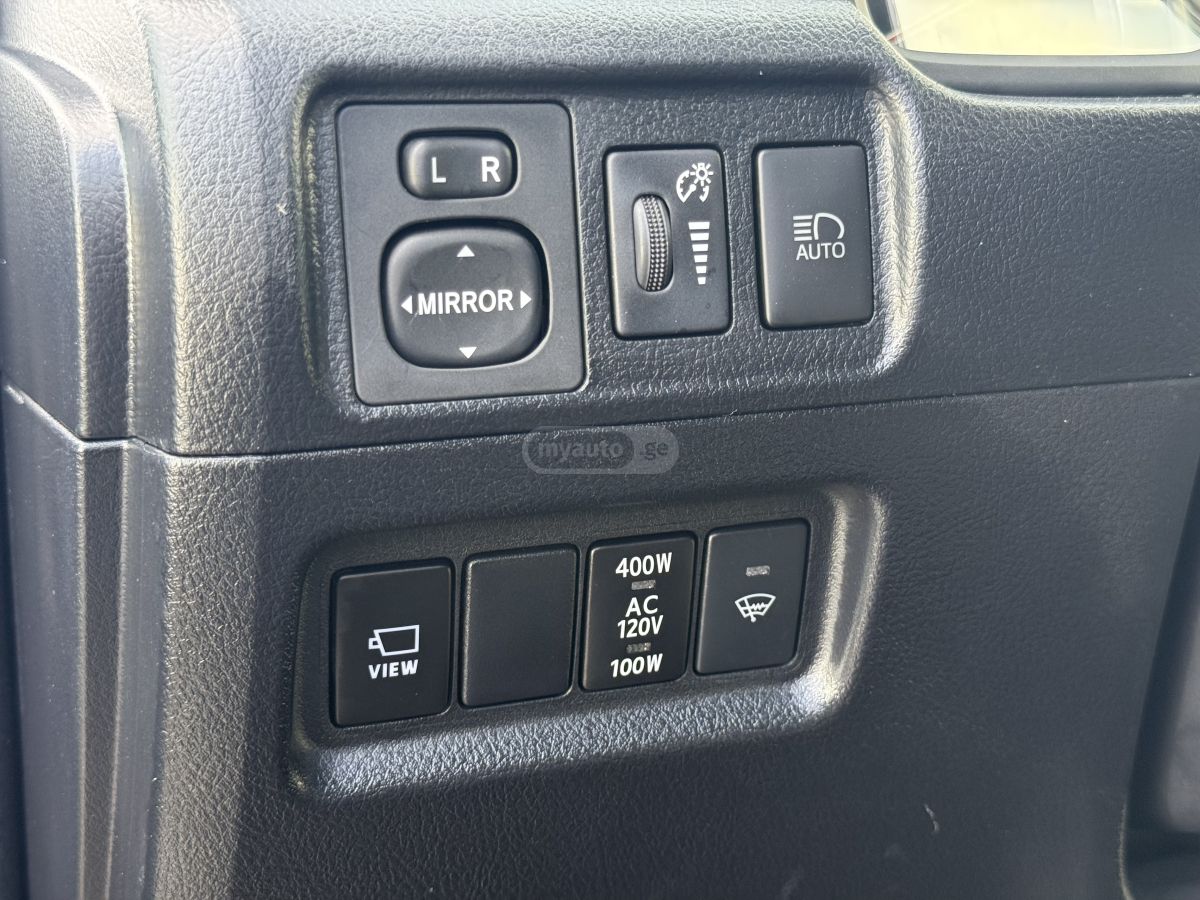 Toyota 4 Runner - фото 7