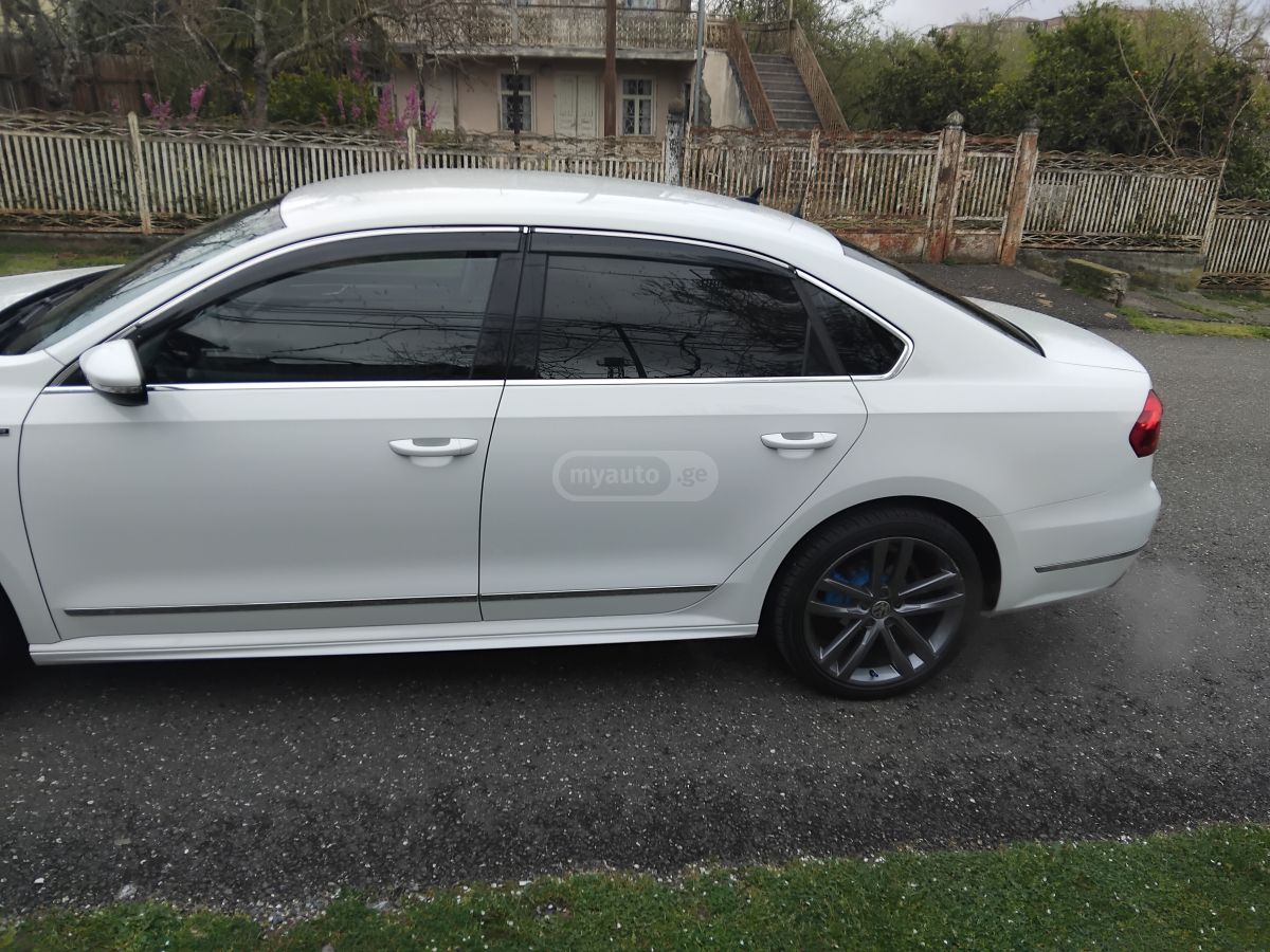 Volkswagen Passat - фото 5