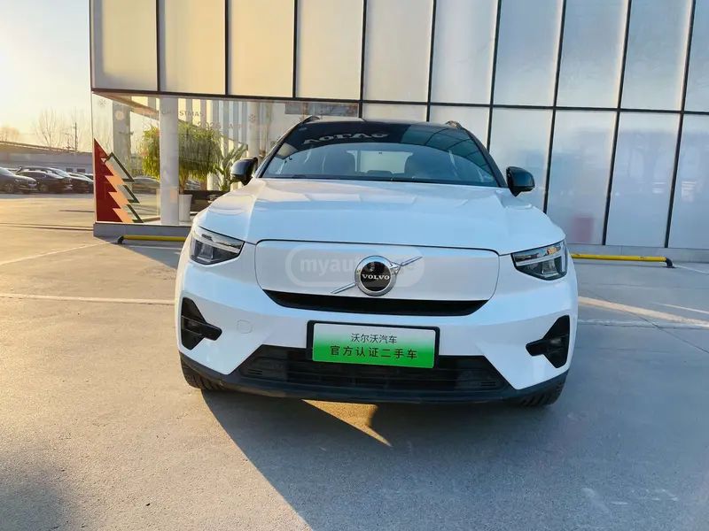 Volvo XC 40 2023 — миниатюра 2