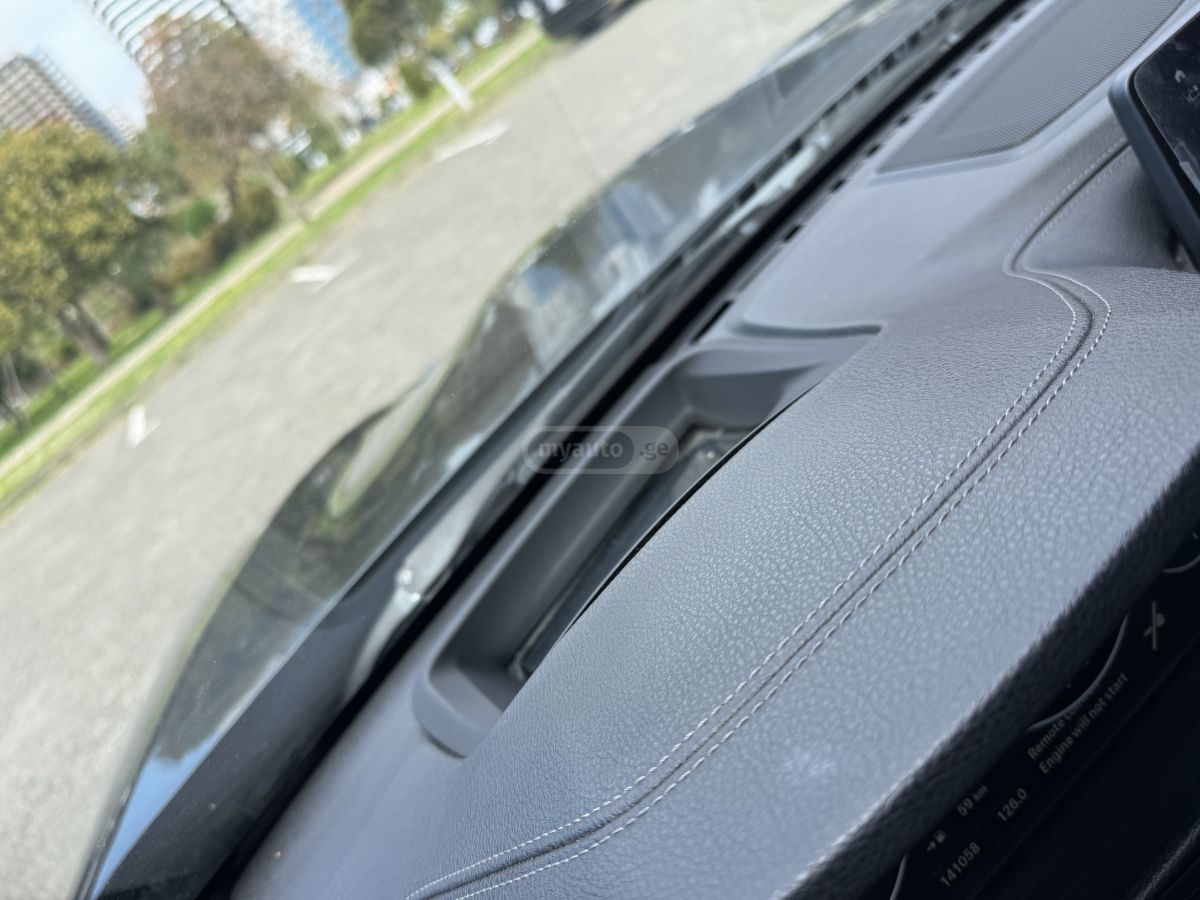 BMW 330 - фото 12