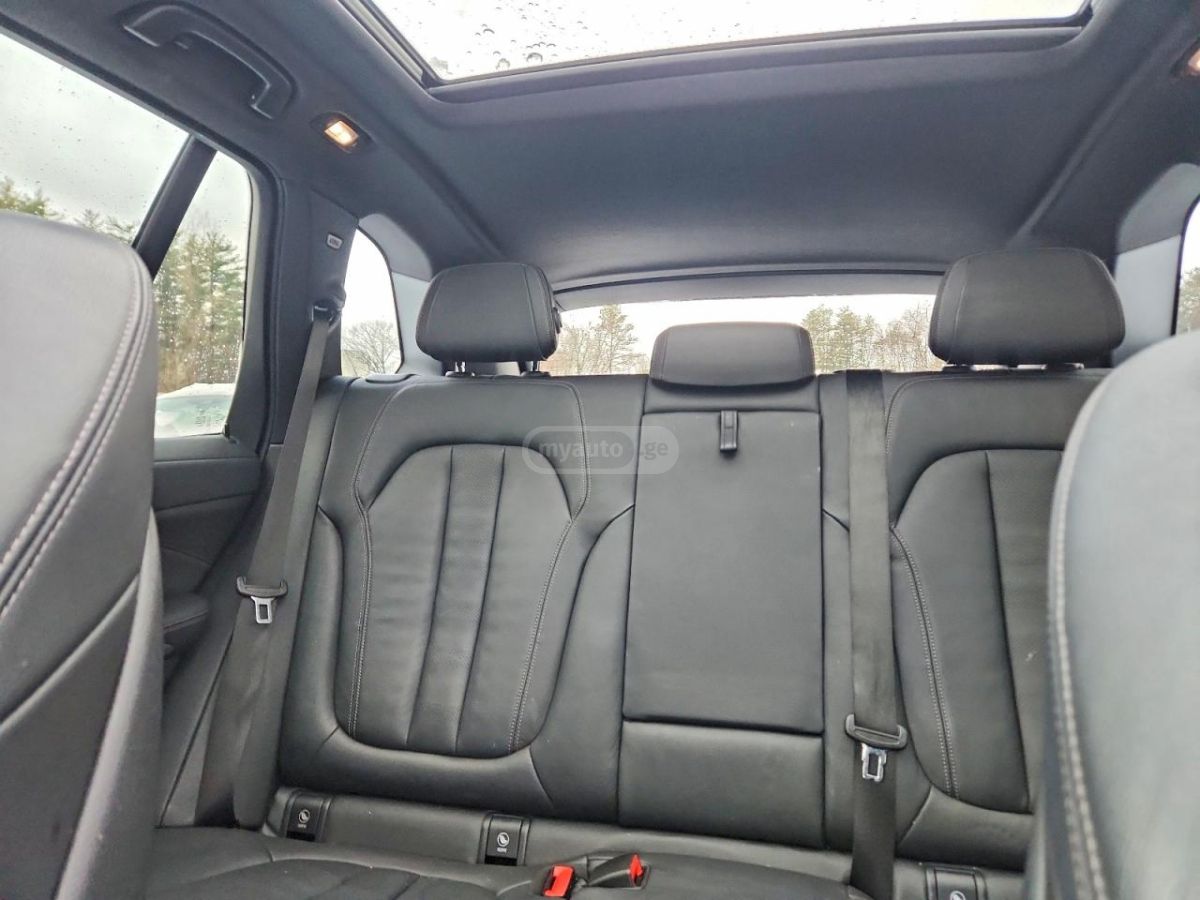 BMW X5 - фото 10