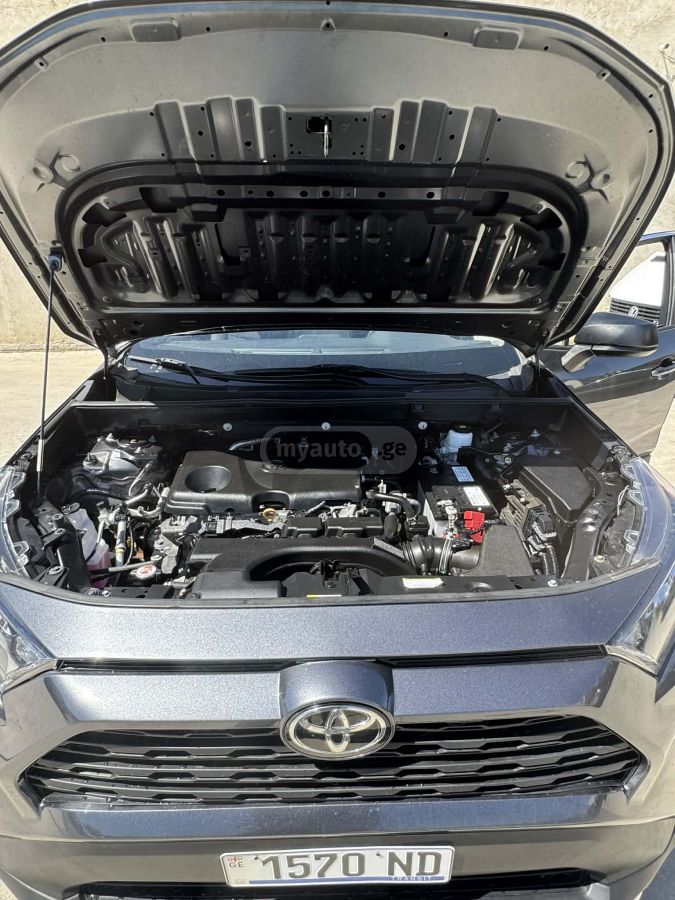 Toyota RAV 4 - фото 7