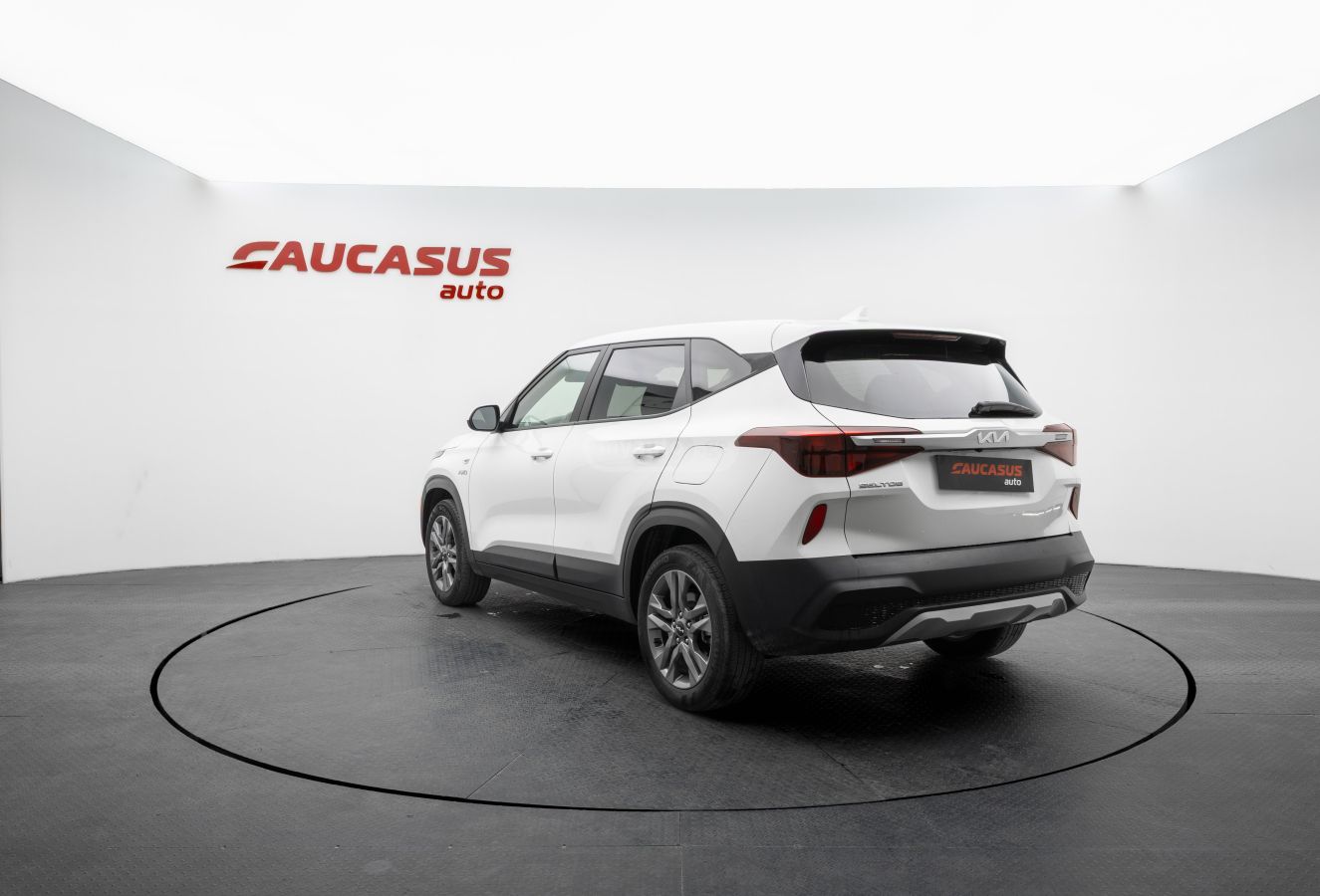 Kia EcoSport - фото 6