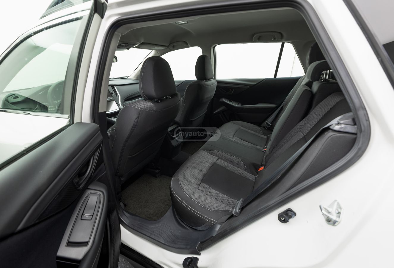 Subaru Outback - фото 8