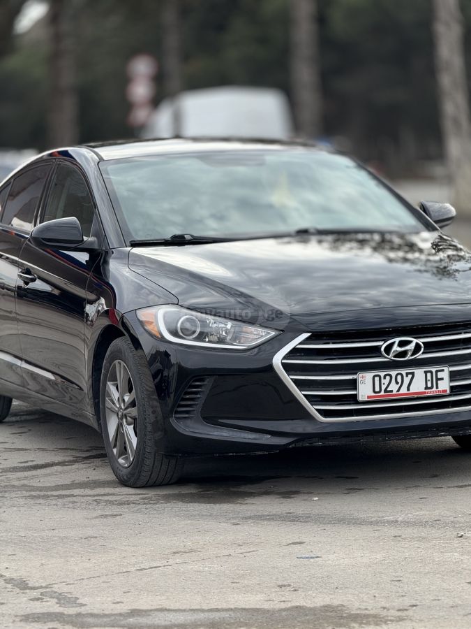 Hyundai Elantra - фото 8