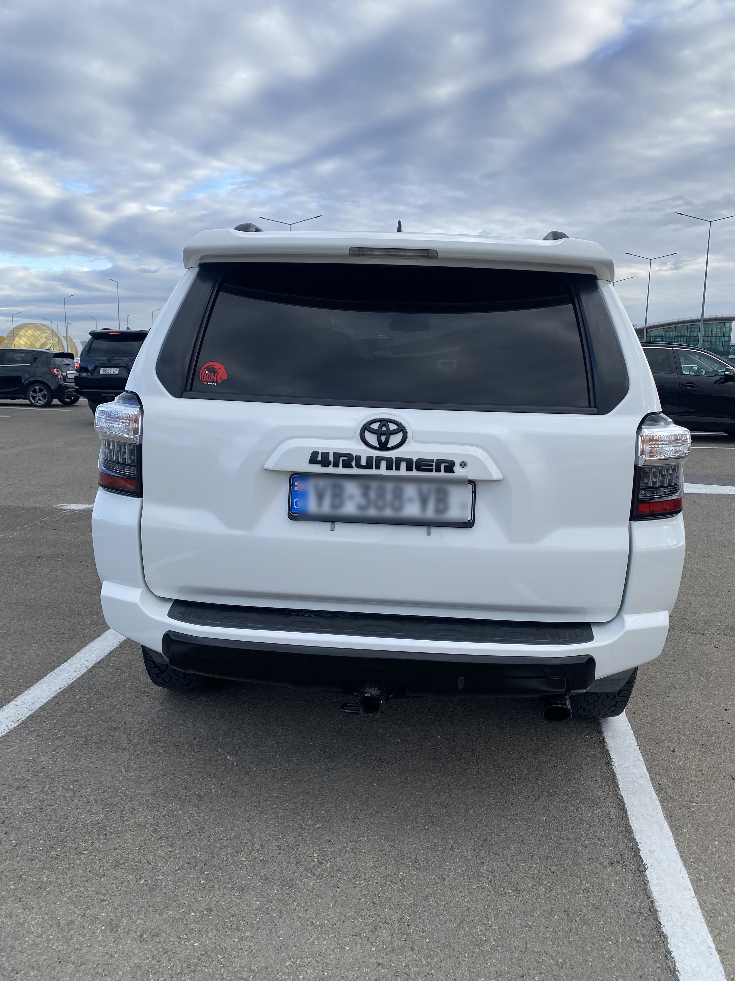 Toyota 4 Runner - фото 4