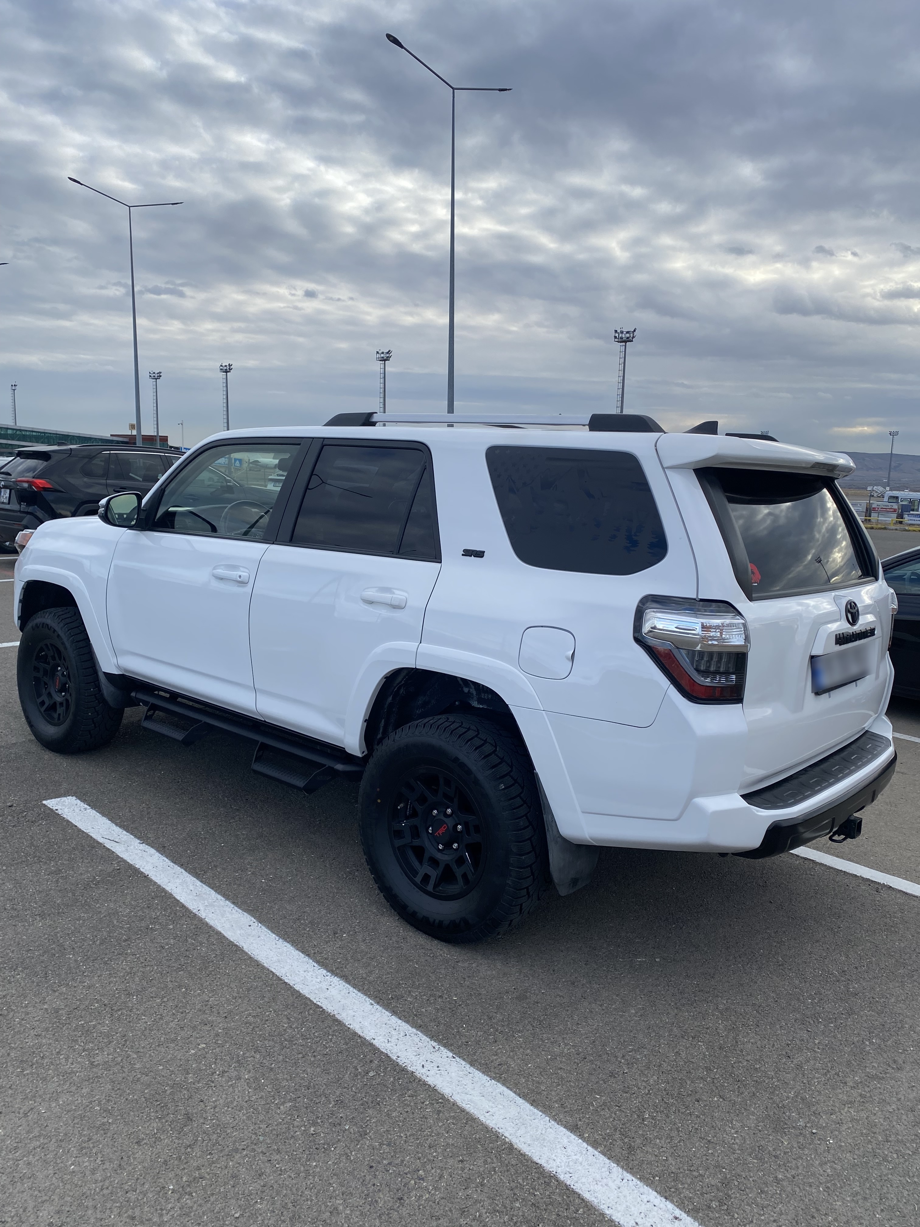 Toyota 4 Runner - фото 7