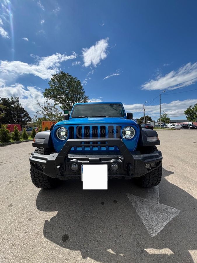 Jeep Wrangler - фото 1