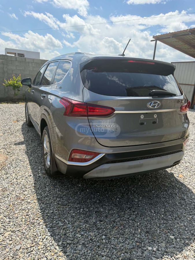 Hyundai Santa Fe - фото 5