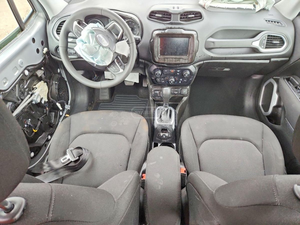 Jeep Renegade - фото 8