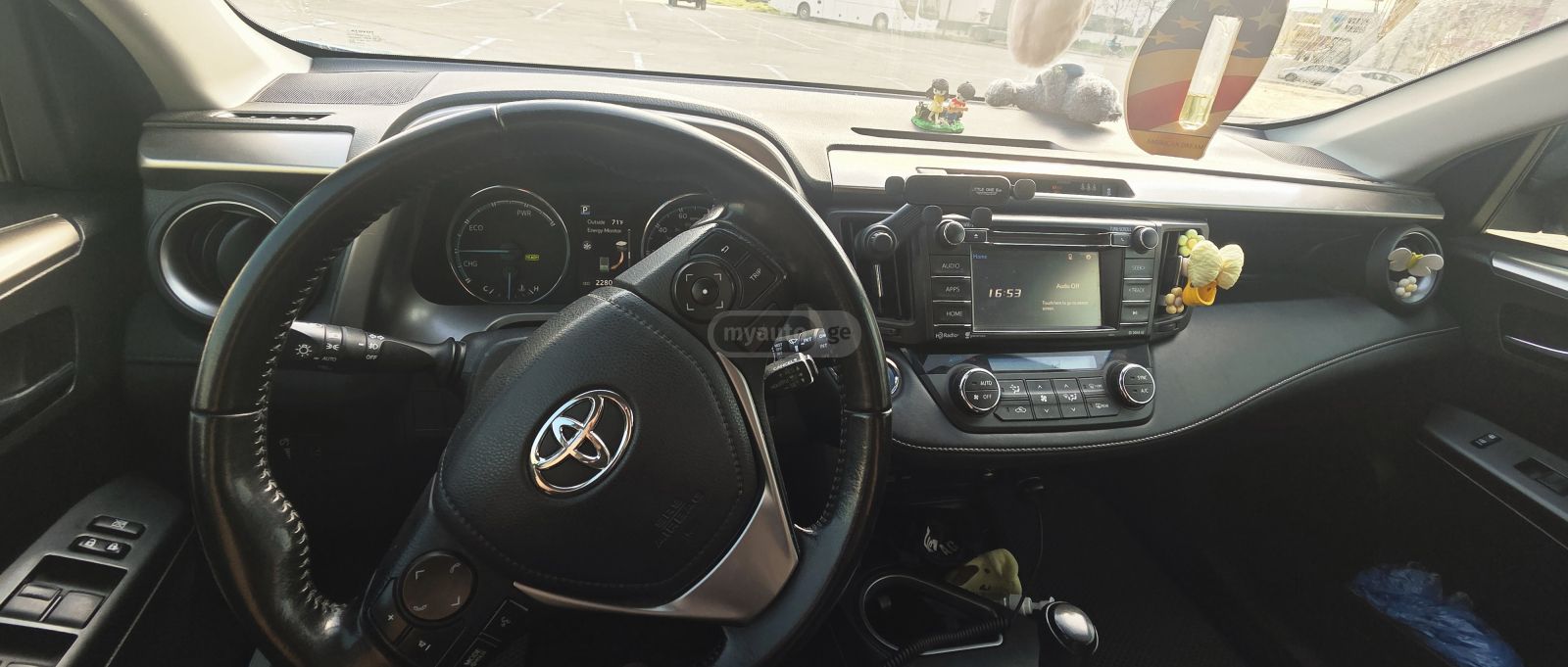 Toyota RAV 4 - фото 6