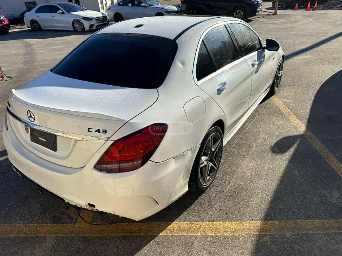 Mercedes-Benz C 43 AMG 2020 — миниатюра 3