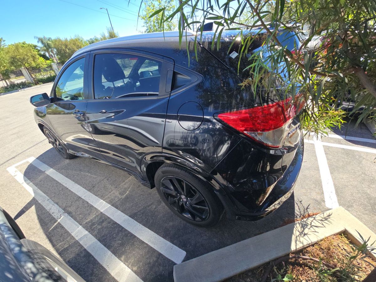 Honda HR-V - фото 5